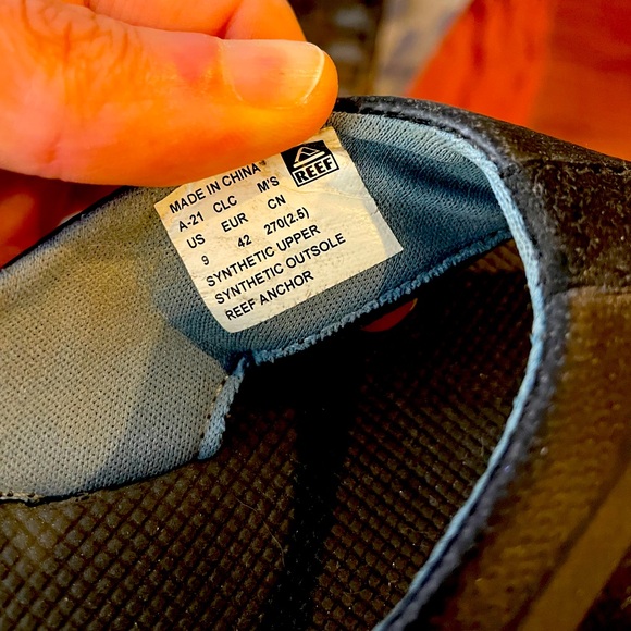 REEF flip flops, size 9. - Picture 2 of 2
